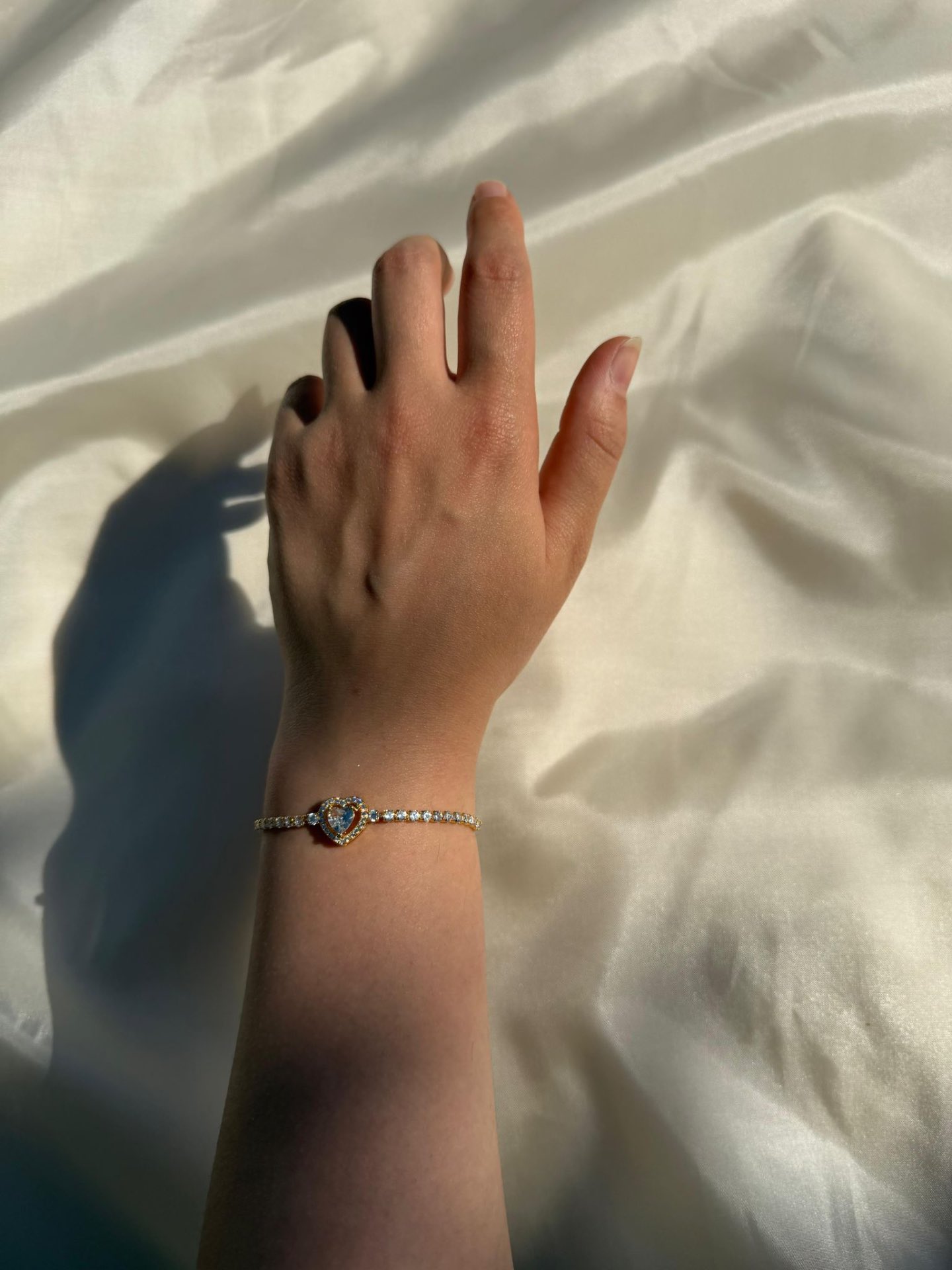 Aşk Işıltısı Taşlı Kalp Bileklik - Görsel 1